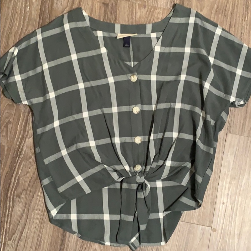 Plaid top